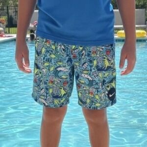 Nike Boys Swim Shorts/Trunks Blue Size XL surf Dinos, sharks, volcanos, swooshes